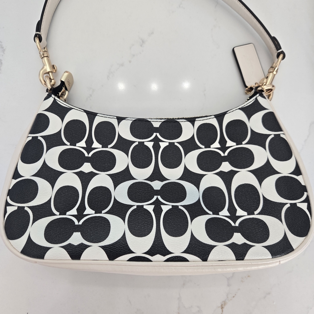 Coach Monochrome Signature Shoulder Bag - Picture 2 of 7